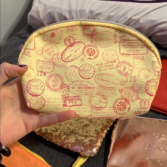 Lot of 23 Bags/Pouches - Picture 4 of 8